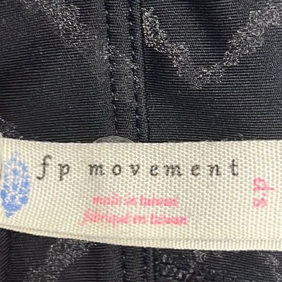 Free People Movement Black/Gray/Coral Abstract Pullover Zip-Up Sports Bra- Small - Picture 12 of 13